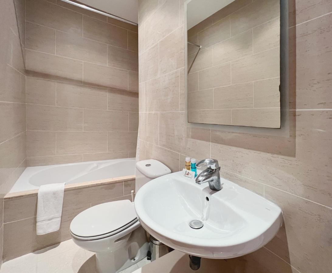 Stay U-Nique Apartments Sant Eudald II Barcellona Esterno foto